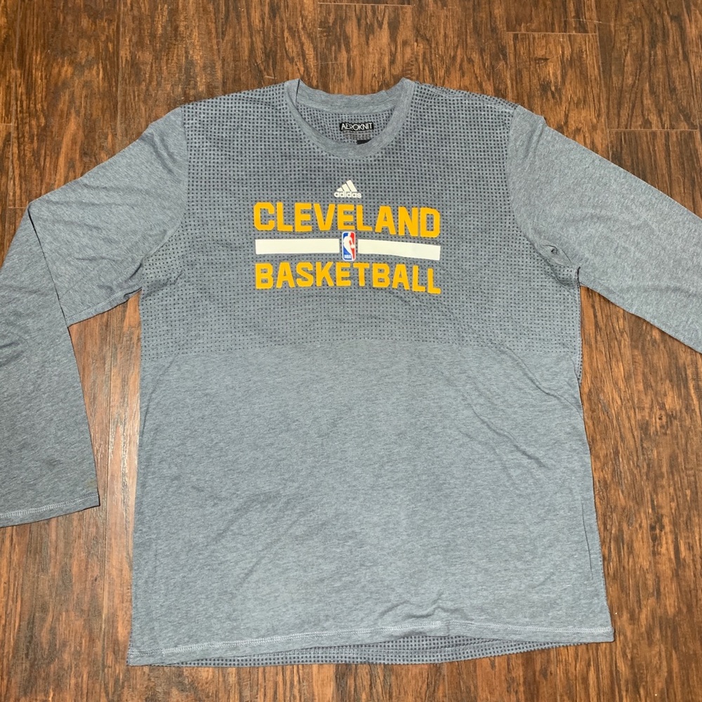 Adidas Cleveland Cavaliers Long Sleeve T-shirt